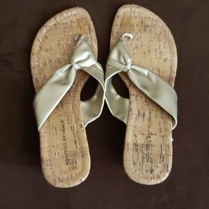 Ladies gold sandals size8
